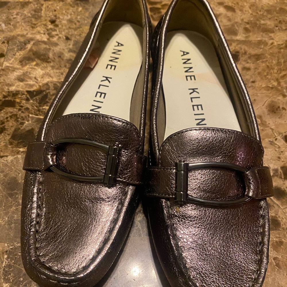Anne Klein Metallic Brown Loafers